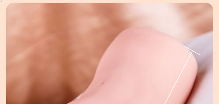 COC plump and chubby girl with a full and fleshy texture, a famous vessel